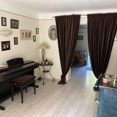 Appartement Complet Ou 2 Chambres De Charme En Centre-Ville Arles Eksteriør bilde