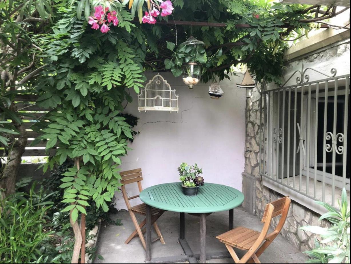 Appartement Complet Ou 2 Chambres De Charme En Centre-Ville Arles Eksteriør bilde