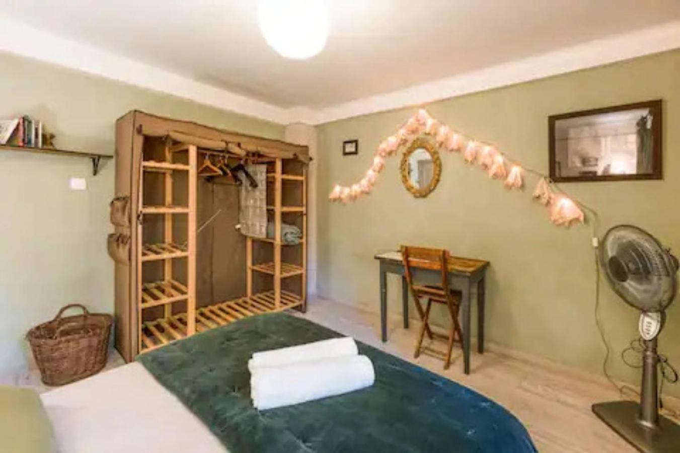 Appartement Complet Ou 2 Chambres De Charme En Centre-Ville Arles Eksteriør bilde
