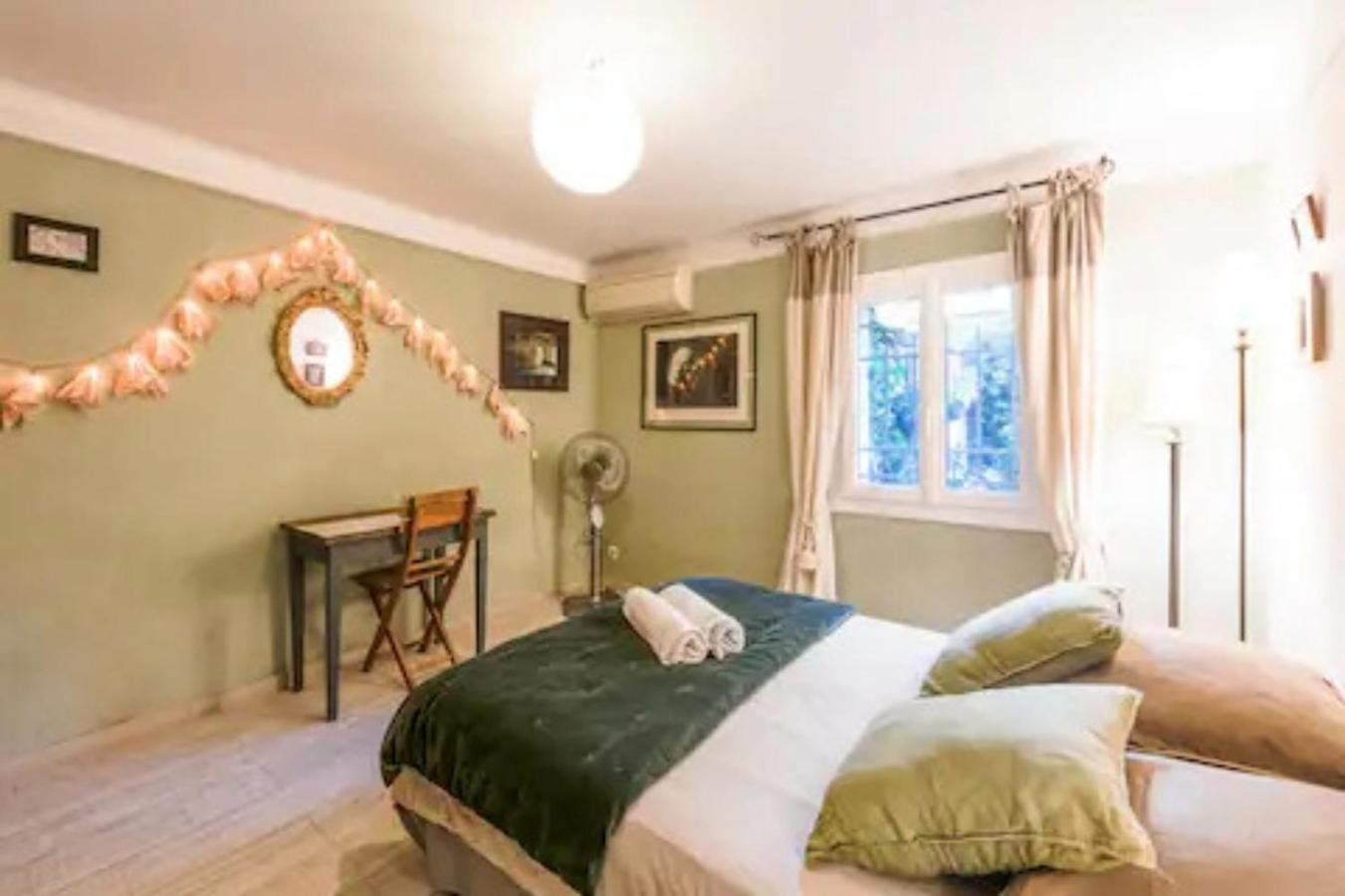 Appartement Complet Ou 2 Chambres De Charme En Centre-Ville Arles Eksteriør bilde